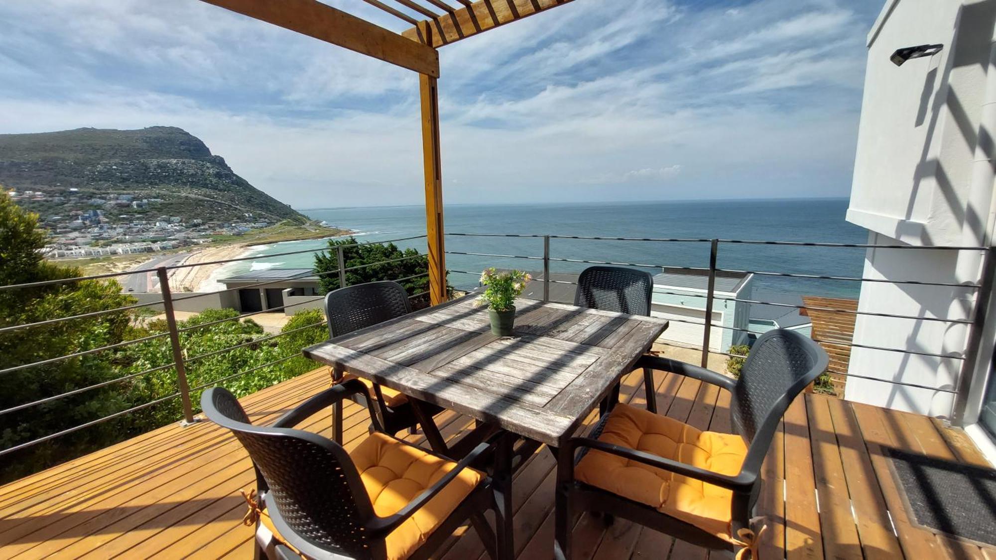 شقة A Relaxing Getaway With Ocean Views كيب تاون المظهر الخارجي الصورة